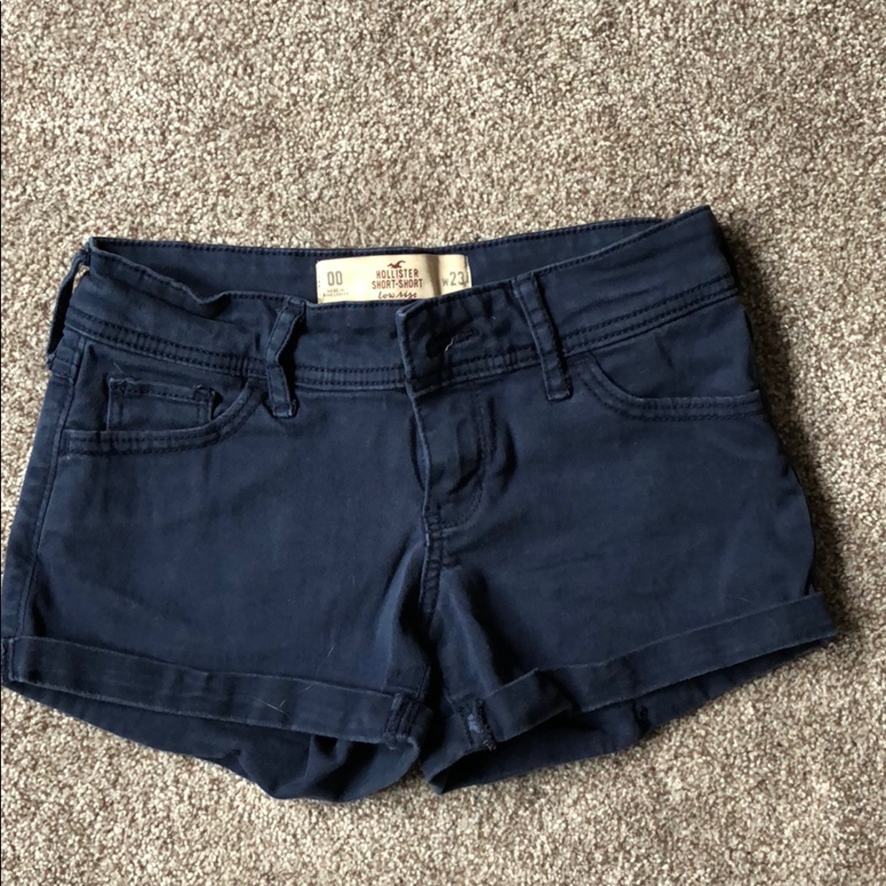 Hollister Short-Short Low Rise Shorts